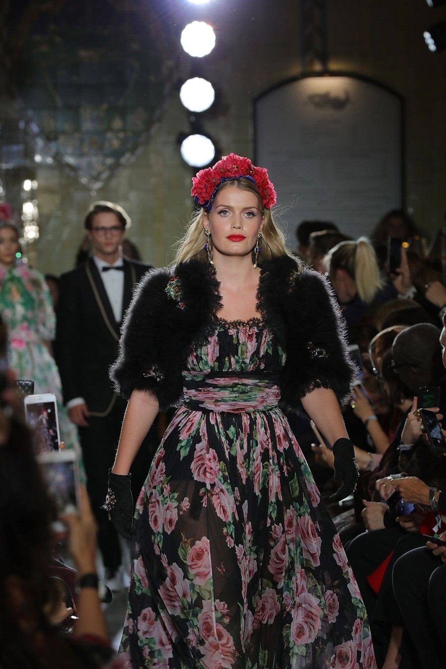 Οι Dolce & Gabbana μεταμορφώνουν τα Harrods του Λονδίνου για μια βραδιά - Φωτογραφία 4