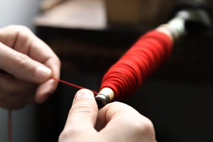 Δύο νέοι δημιουργοί αναβιώνουν την παραδοσιακή τέχνη της υφαντικής- Φωτογραφία 1