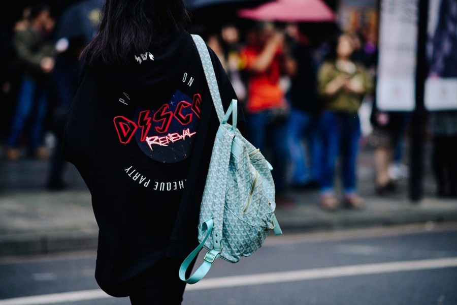 Μαθήματα μόδας από τους attendees του Shanghai FW - Φωτογραφία 17