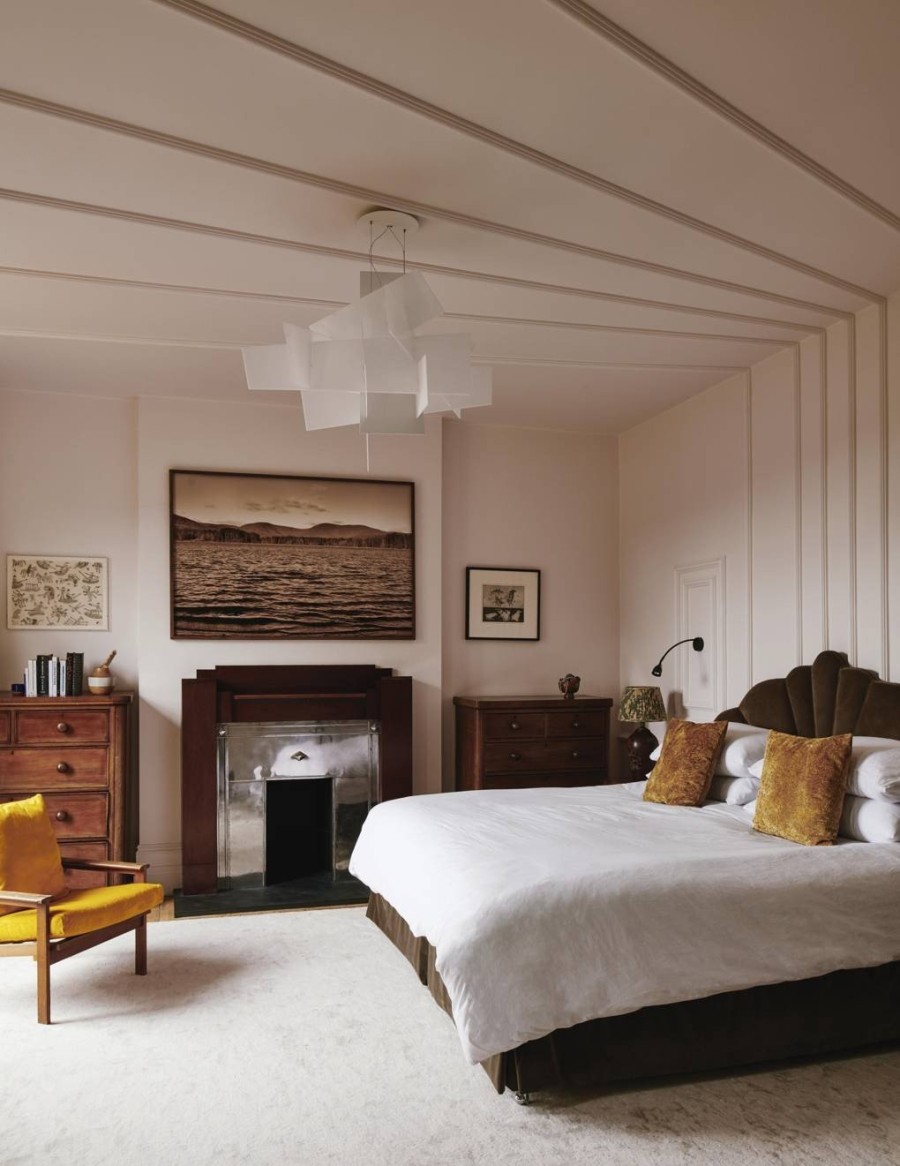 Μια κατοικία στο βόρειο Λονδίνο συνδυάζει τη διαχρονική διακόσμηση με τις μοντέρνες πινελιές- Φωτογραφία 5