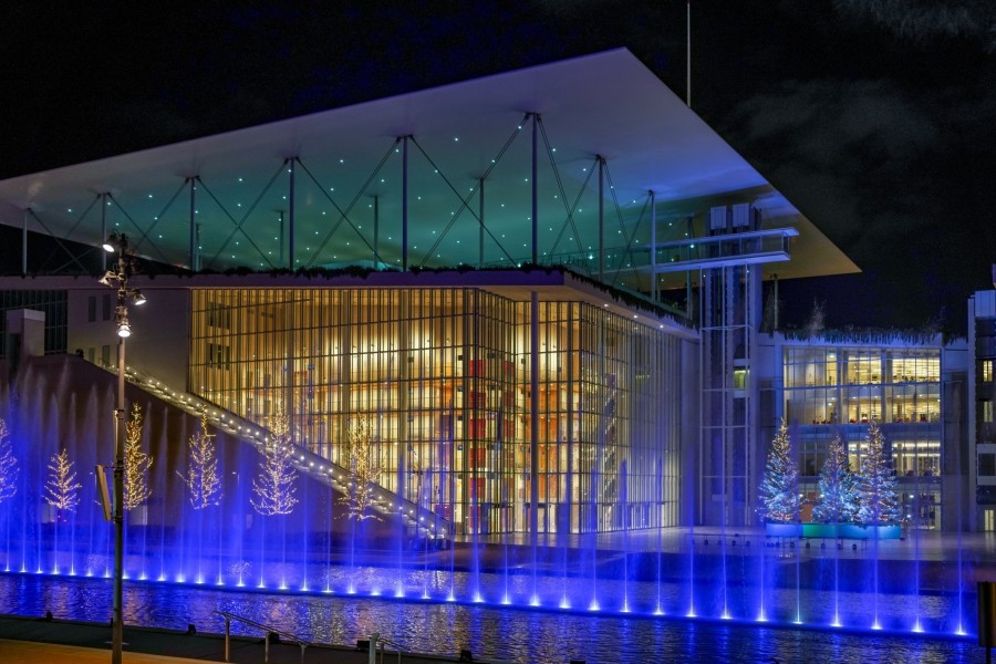 Η διευθύντρια Προγραμματισμού & Παραγωγής του ΚΠΙΣΝ, Γαβριέλλα Τριανταφύλλη, μας μιλάει για τον λαμπερό Χριστουγεννιάτικο Κόσμο- Φωτογραφία 9