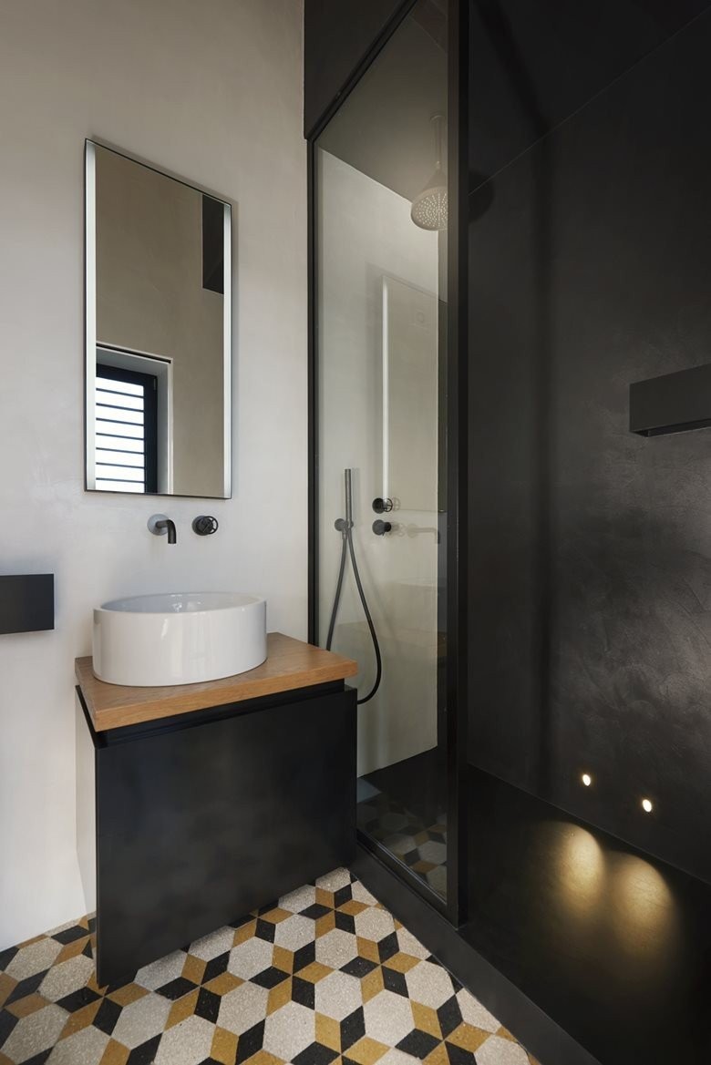 Ένα penthouse διαμέρισμα στη Ρώμη κινείται με ευελιξία ανάμεσα στο σήμερα και το χθες- Φωτογραφία 5