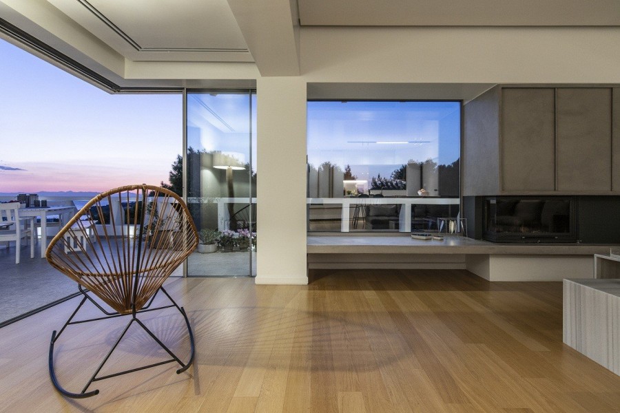 Joie de Vivre: Η αρχιτέκτονας Στέλλα Δημητριάδου μάς υποδέχεται στο σπίτι της στη Βουλιαγμένη και μιλάει για το νέο της project Synama- Φωτογραφία 20