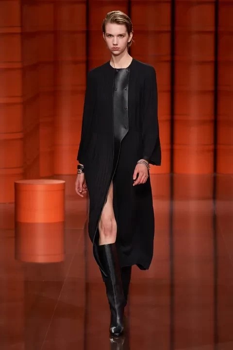 Paris Fashion Week: Οι Fall/Winter '21 συλλογές μεγάλων οίκων μας συστήνουν τις νέες τάσεις- Φωτογραφία 3