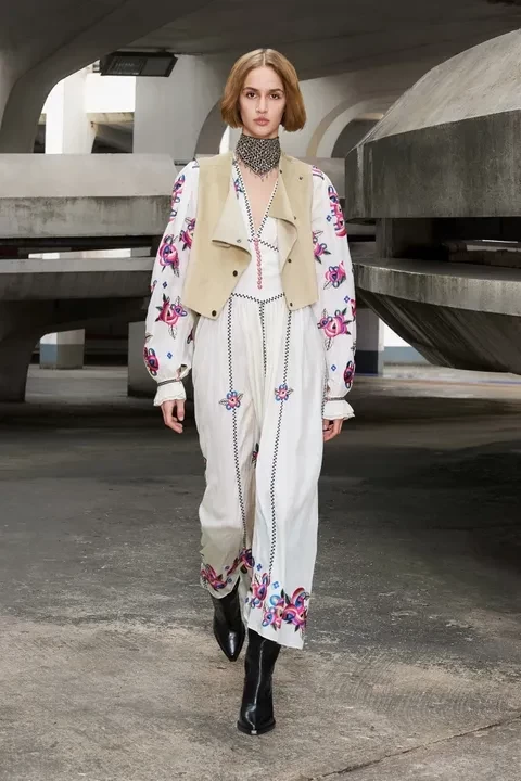 Paris Fashion Week: Οι Fall/Winter '21 συλλογές μεγάλων οίκων μας συστήνουν τις νέες τάσεις- Φωτογραφία 4