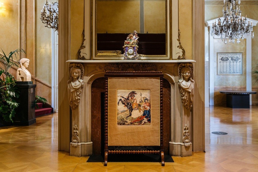 Απολαύσετε αρχαία αριστουργήματα να «συνομιλούν» με τις νεοκλασικές εκδοχές τους μέσα στο Μουσείο Κυκλαδικής Τέχνης- Φωτογραφία 5