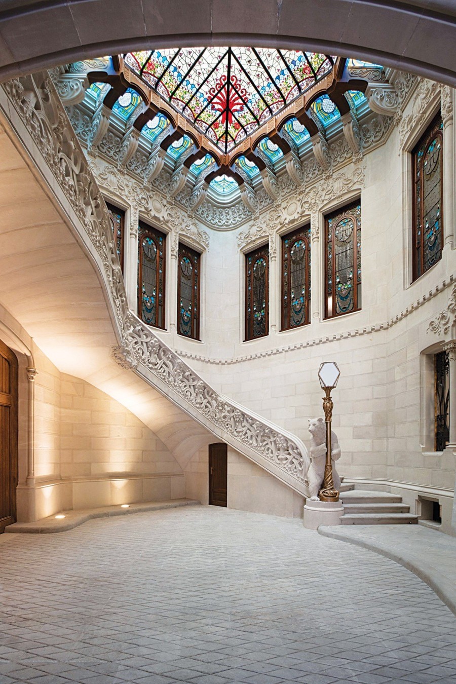 Loft Bures Q: Ένα εξαιρετικό παράδειγμα σύγχρονης κατοικίας που διαμορφώθηκε σ’ ένα ιστορικό αρχιτεκτονικό κέλυφος στη Βαρκελώνη- Φωτογραφία 2