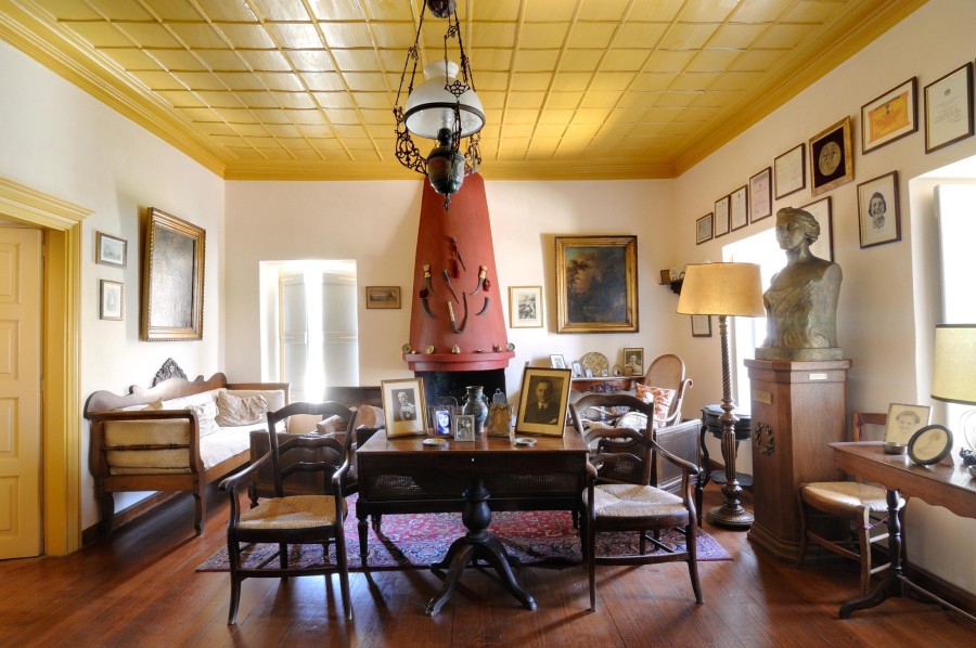 Στο σπίτι της Μπουμπουλίνας στις Σπέτσες ξαναζεί κανείς τις ώρες της Eλληνικής Eπανάστασης - Φωτογραφία 9