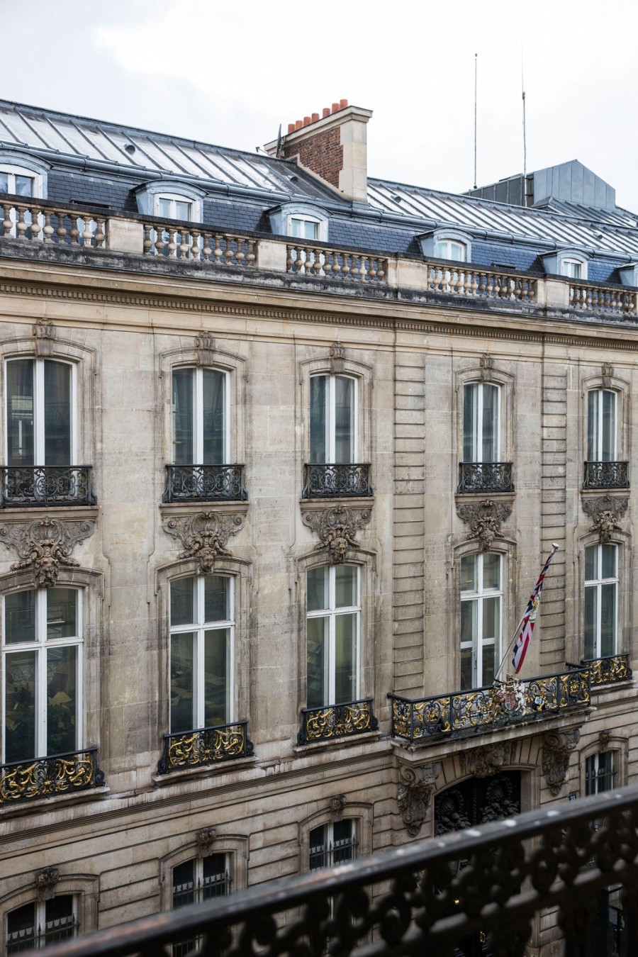 Ένα γοητευτικό διαμέρισμα στο κέντρο του Παρισιού παραδίδει μαθήματα αισθητικής - Φωτογραφία 8