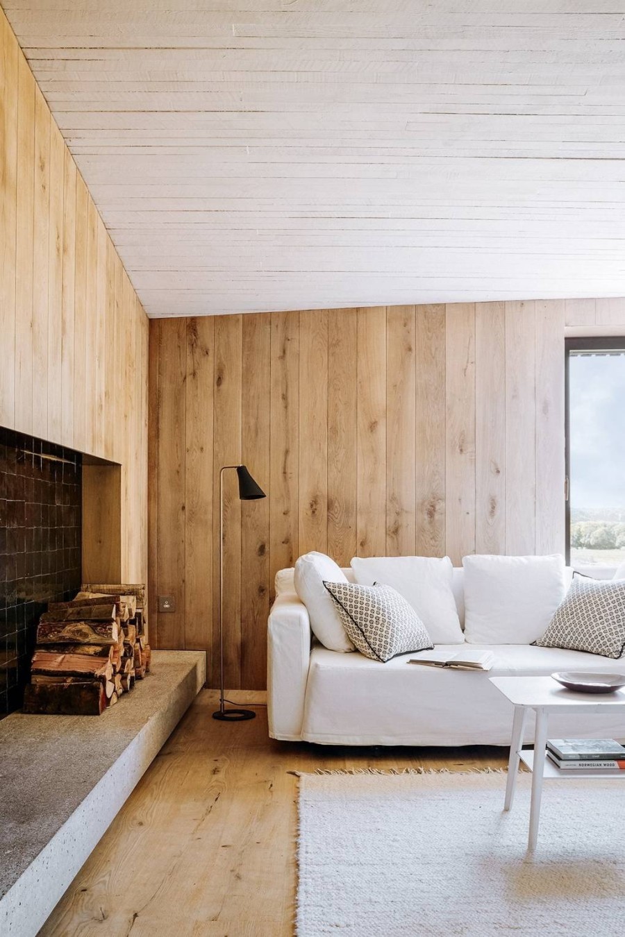 Μια sustainable rustic κατοικία στην Αγγλία που γοητεύει με το natural design της- Φωτογραφία 1