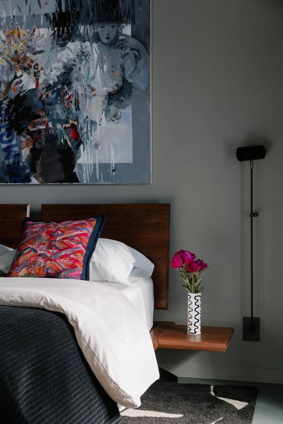 Manhattan Calling: Οι pop πινελιές συγχρονίζονται άψογα με το διαχρονικό design σε μια εντυπωσιακή κατοικία- Φωτογραφία 2