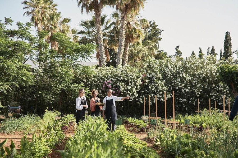 H Αγάπη και η Κωστάντζα Σμπώκου μάς υποδέχονται στο eco-friendly πολυτελές resort τους, Cretan Malia Park, στην Κρήτη- Φωτογραφία 6