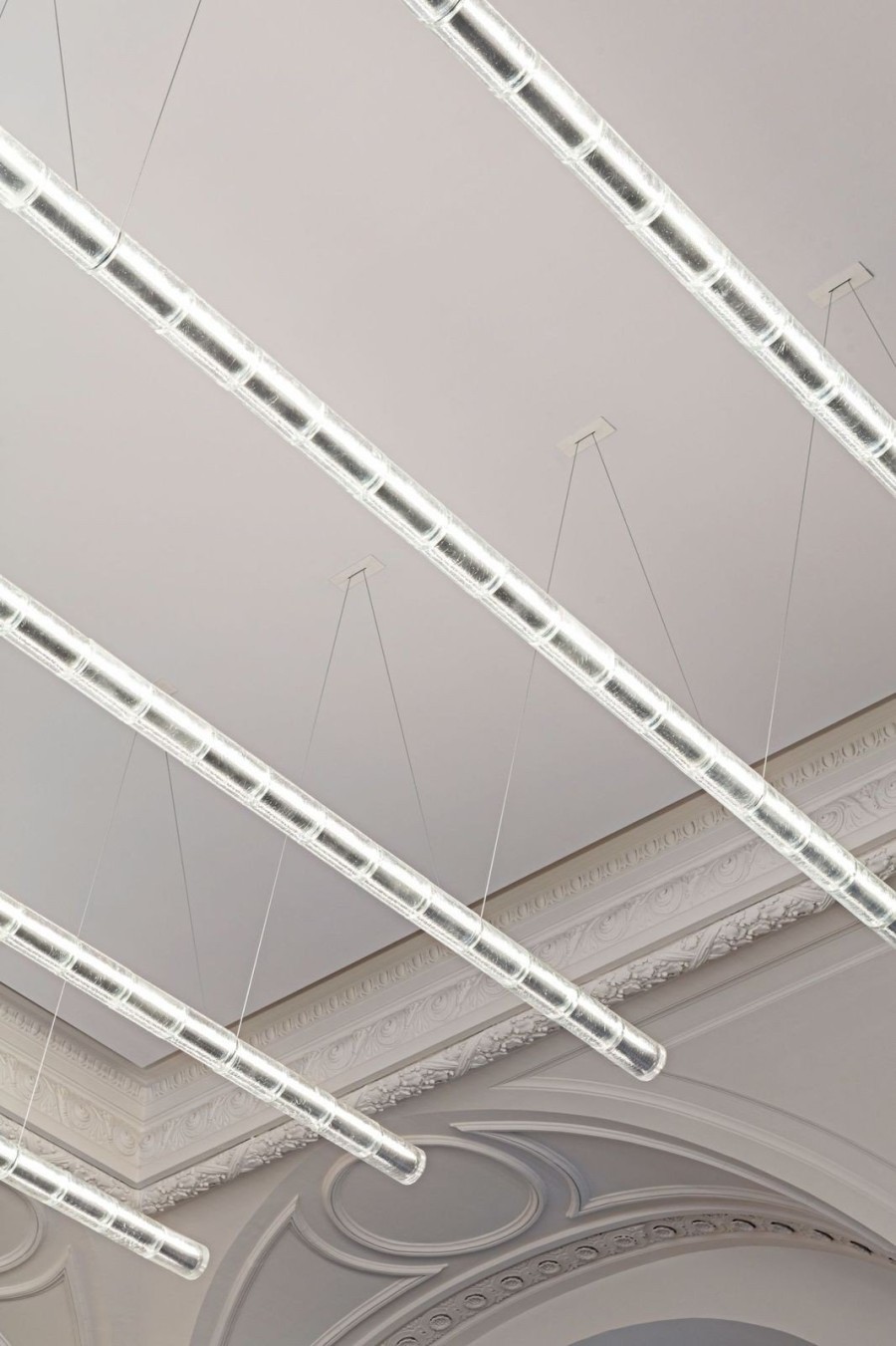 Oι designers Ronan και Erwan Bouroullec υπογράφουν το lighting project στο νέο μουσείο Bourse de Commerce του Παρισιού που ανοίγει το Σάββατο- Φωτογραφία 4