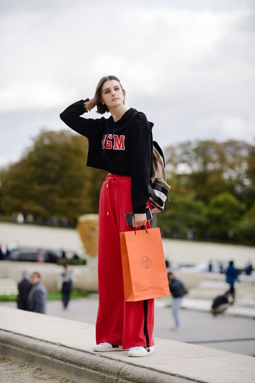 Υιοθετήστε το athleisure στιλ όπως οι street style stars - Φωτογραφία 15