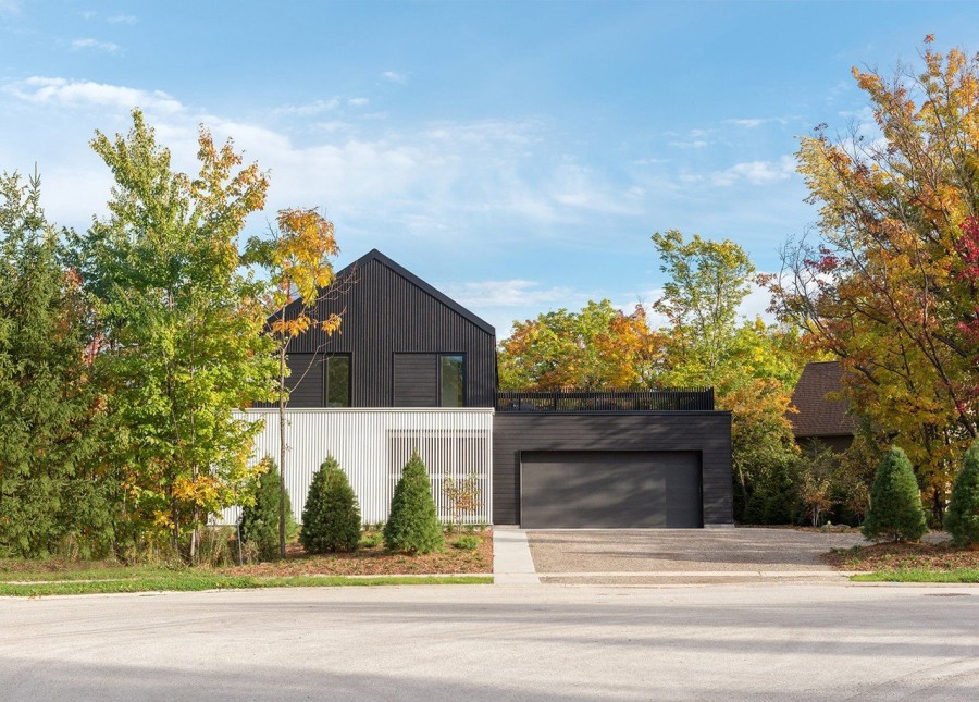 Το ολόλευκο, αφαιρετικό Alta chalet είναι υπόδειγμα σύγχρονης αισθητικής - Φωτογραφία 1