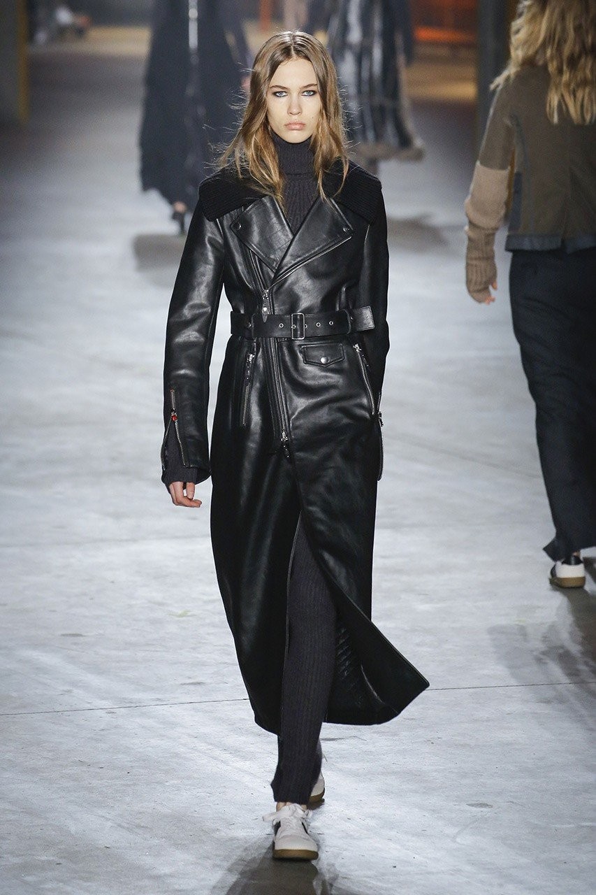 Here comes the Matrix look: Η τάση της σεζόν- Φωτογραφία 7