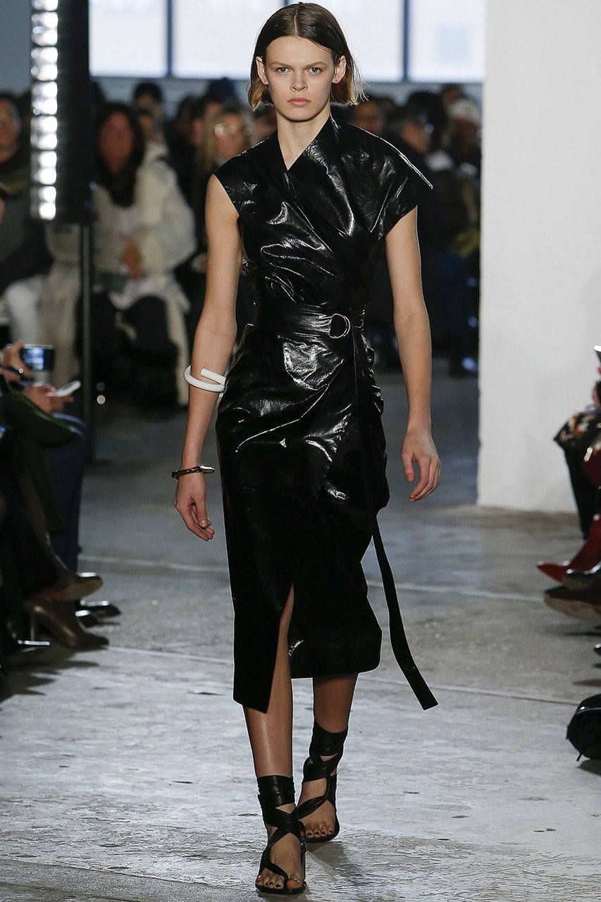 Here comes the Matrix look: Η τάση της σεζόν- Φωτογραφία 10