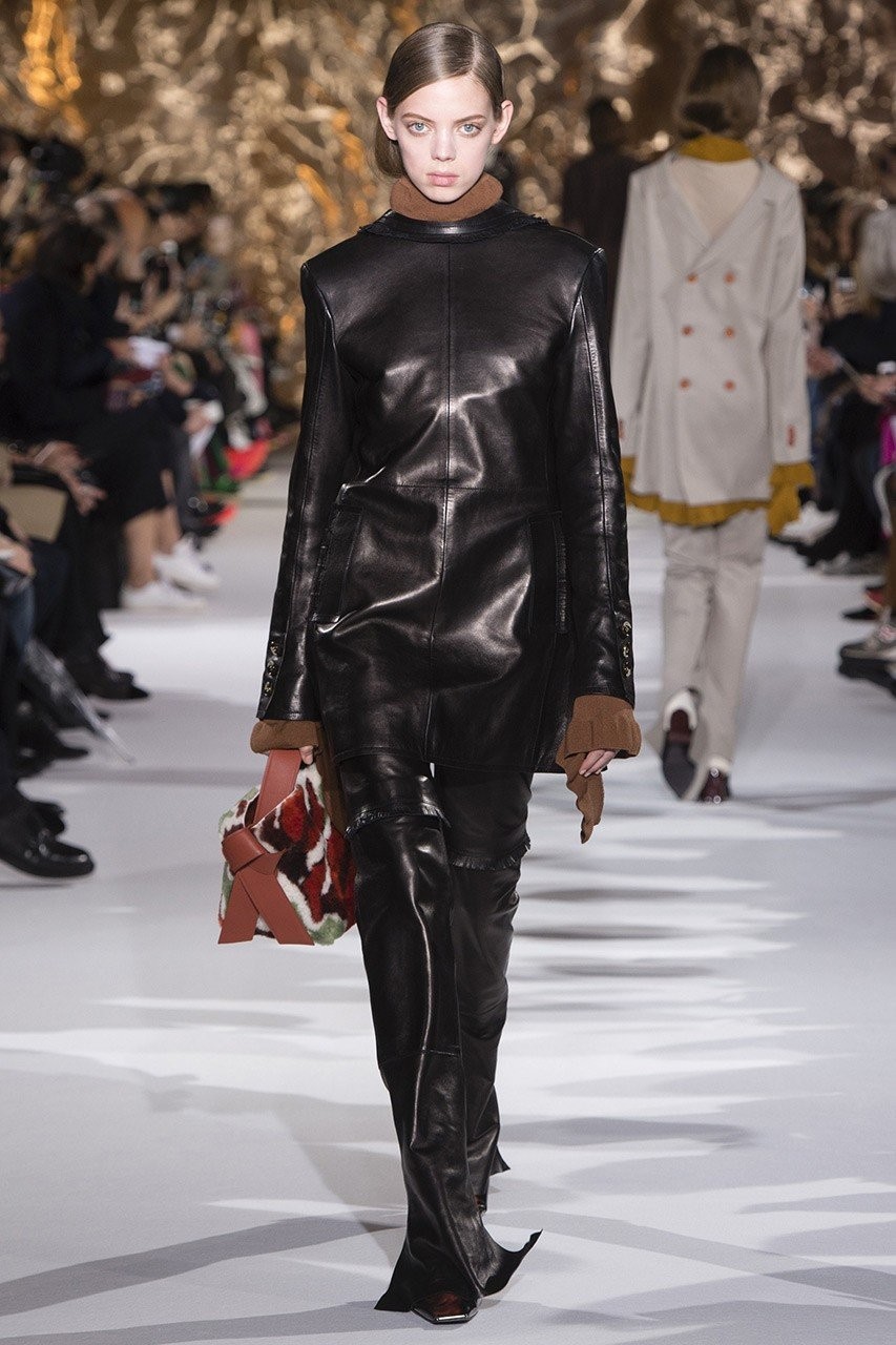 Here comes the Matrix look: Η τάση της σεζόν- Φωτογραφία 2