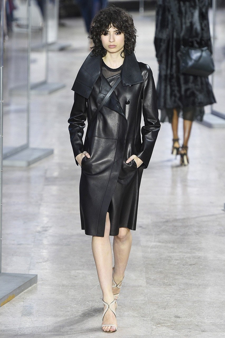 Here comes the Matrix look: Η τάση της σεζόν- Φωτογραφία 3