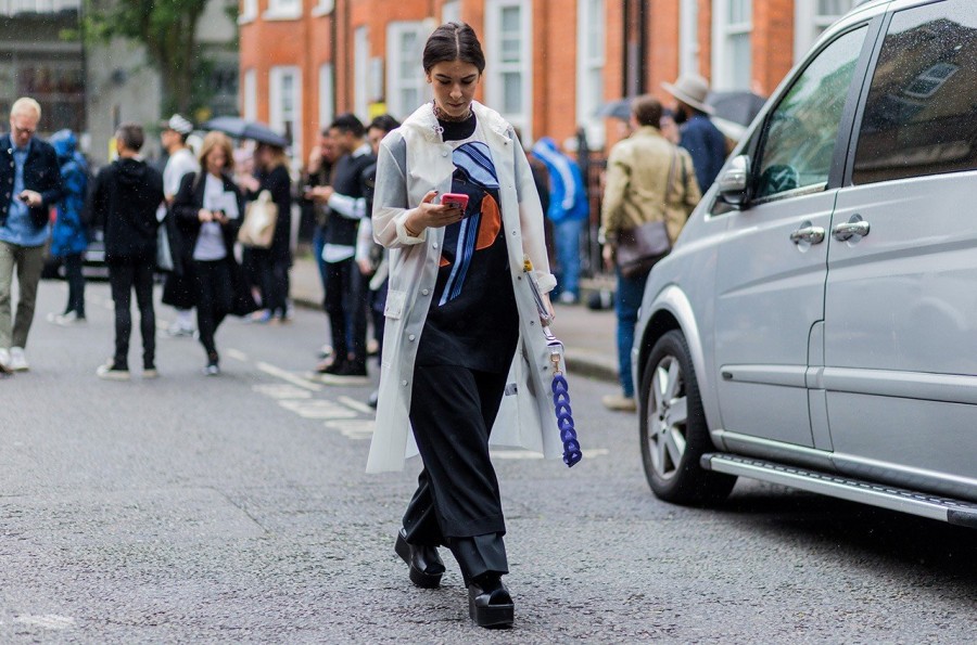 Stylish outfits ακόμα και όταν βρέχει - Φωτογραφία 8