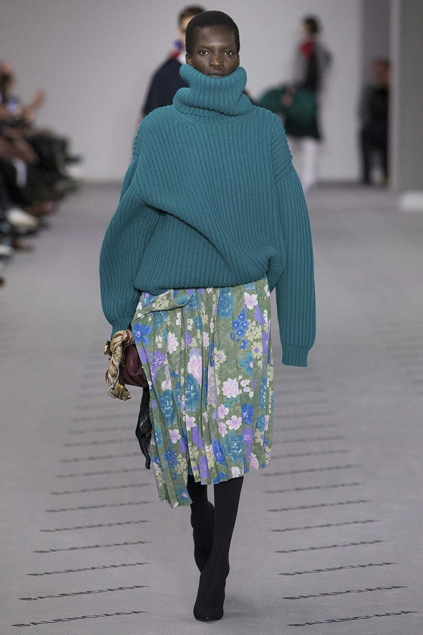 Οι FW 2017 πασαρέλες προστάζουν turquoise χρώμα - Φωτογραφία 6