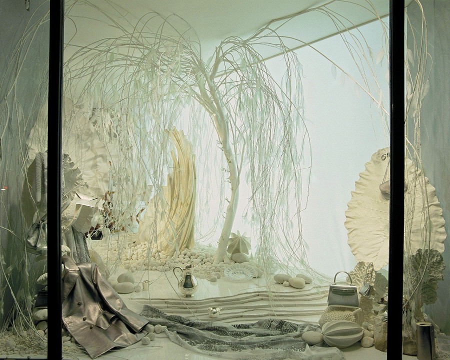 Ο ονειρικός κόσμος με τις βιτρίνες της Leila Menchari γίνεται έκθεση από τον oίκο Hermès - Φωτογραφία 3