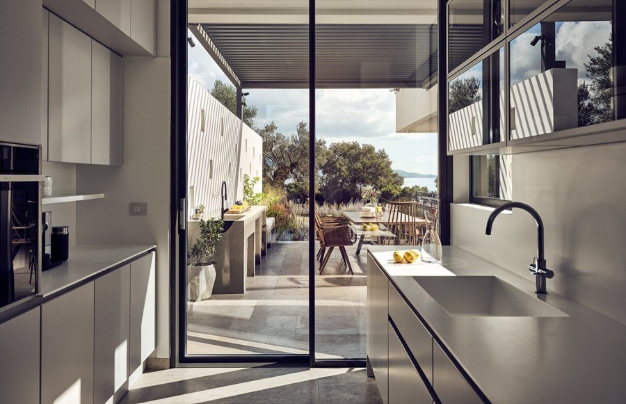 Μια εντυπωσιακή luxury βίλα στη Λαγόμανδρα Σιθωνίας είναι ένα ονειρικό καλοκαιρινό καταφύγιο - Φωτογραφία 4