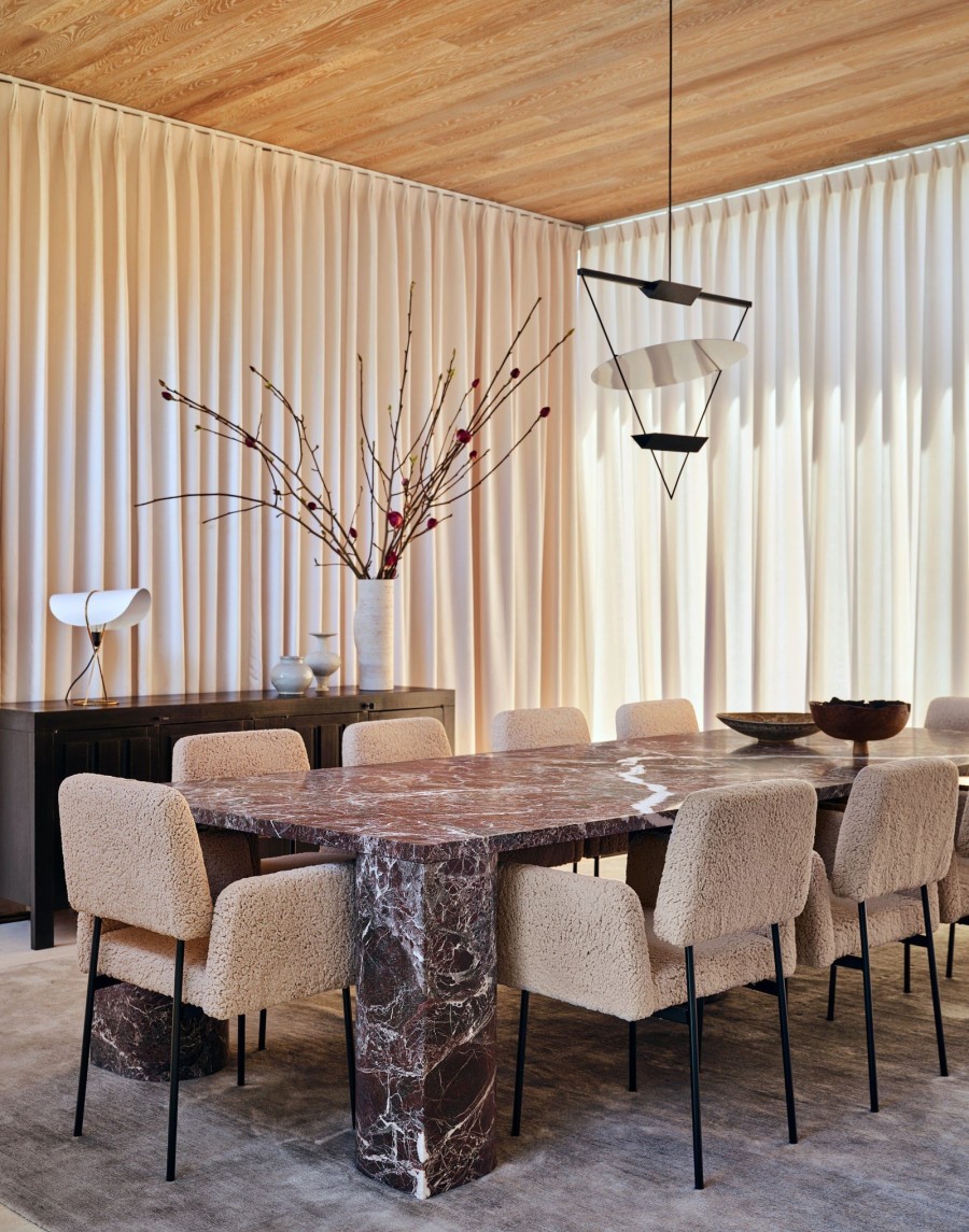 Μια ονειρική κατοικία γίνεται «ένα» με το καλοκαιρινό σκηνικό του Los Angeles παραδίδοντας μαθήματα design- Φωτογραφία 3