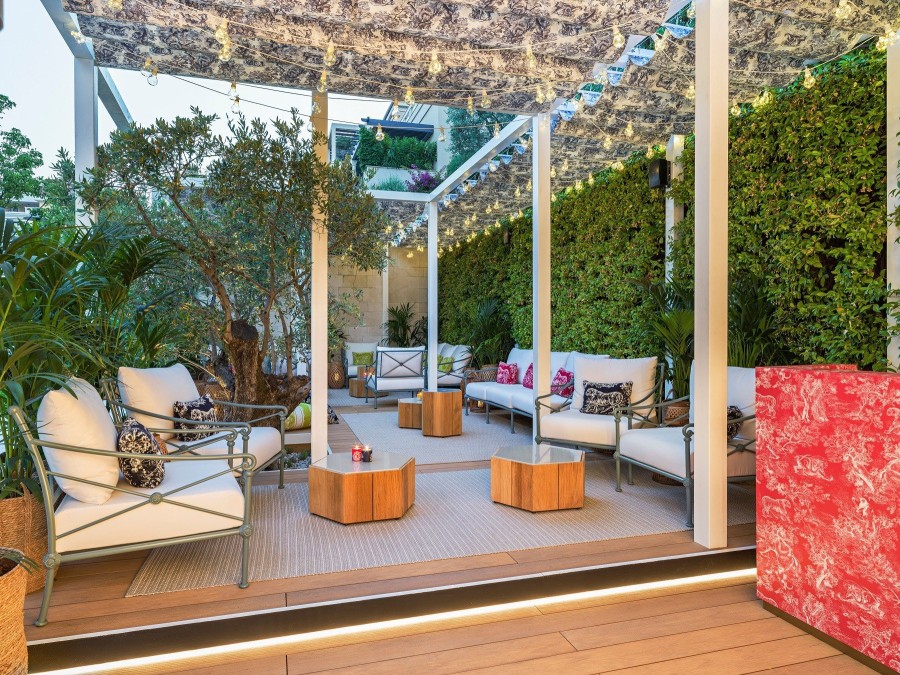 H νέα pop-up boutique του οίκου Dior στο Μαυροβούνιο εξυμνεί την γαλήνια αύρα του καλοκαιριού- Φωτογραφία 5