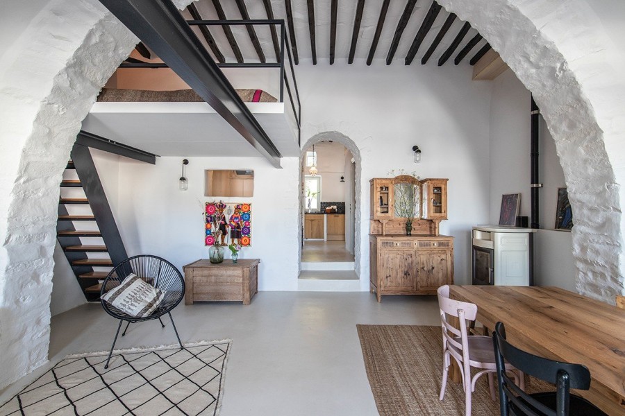 Η Anna Zinchenko μάς υποδέχεται στο υπέροχο σπίτι της στην Τήνο, όπου περνάει μαζί με την οικογένειά της τα καλοκαίρια, και όχι μόνο- Φωτογραφία 7