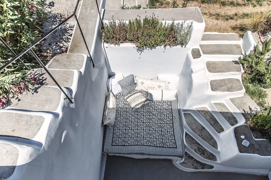 Η Anna Zinchenko μάς υποδέχεται στο υπέροχο σπίτι της στην Τήνο, όπου περνάει μαζί με την οικογένειά της τα καλοκαίρια, και όχι μόνο- Φωτογραφία 11