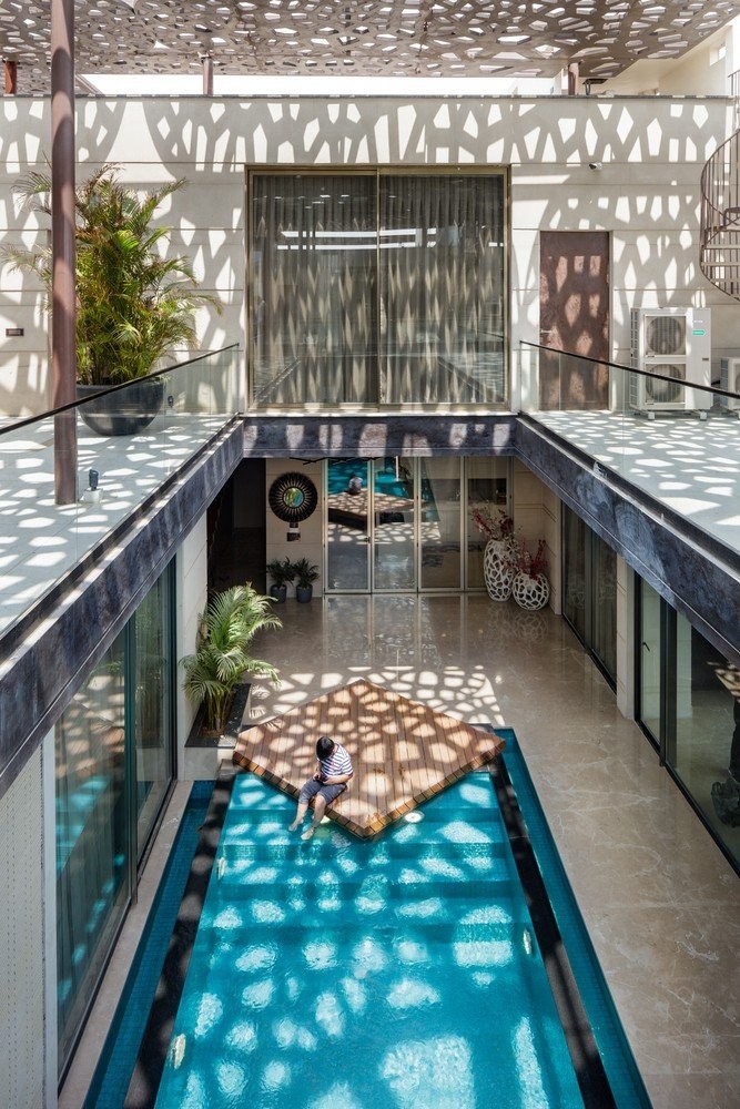 Μια stylish sustainable κατοικία μετατρέπεται στο απόλυτο καλοκαιρινό περιβάλλον- Φωτογραφία 3