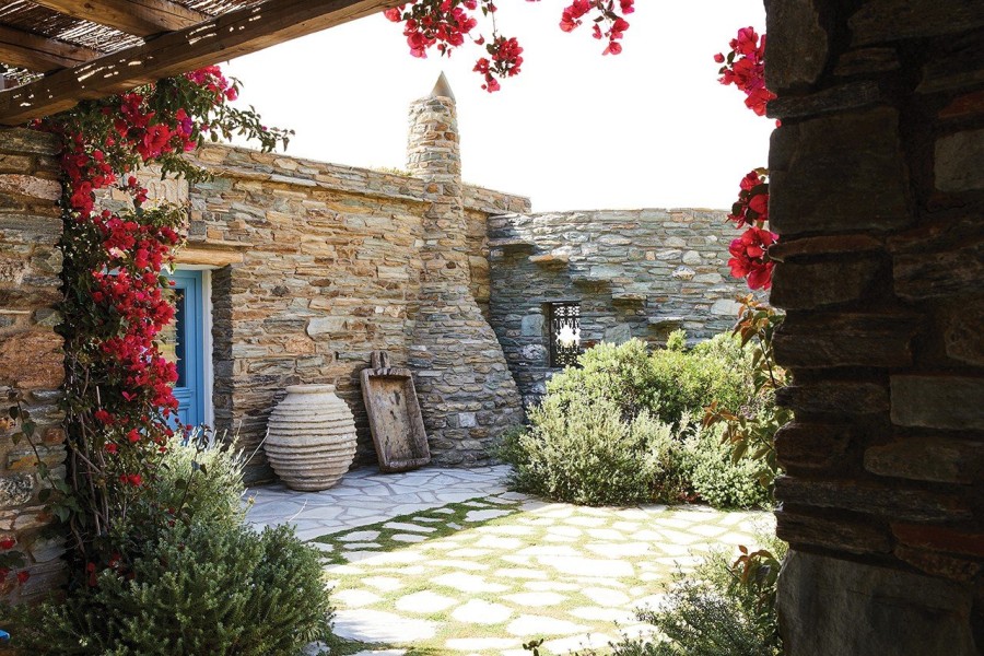 Joie de Vivre: Η Allegra Pomilio ανοίγει τις πόρτες της υπέροχης κατοικίας της στην Άνδρο- Φωτογραφία 6