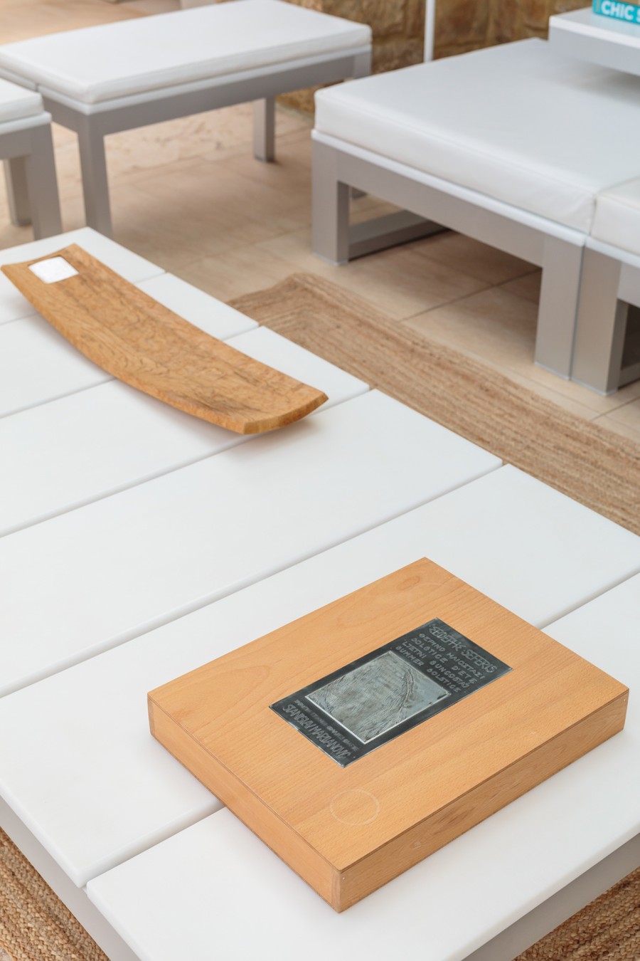 Μια αριστοτεχνικά δομημένη κατοικία που βρίσκεται μια «ανάσα» από τη θάλασσα με μαγευτική θέα στον λόφο της Σάνης- Φωτογραφία 1