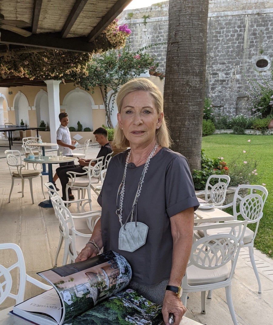 «Opera Tables»: O Γιώργος Ντάβλας παρουσίασε το νέο coffee table book του μ' ένα λαμπερό event - Φωτογραφία 9