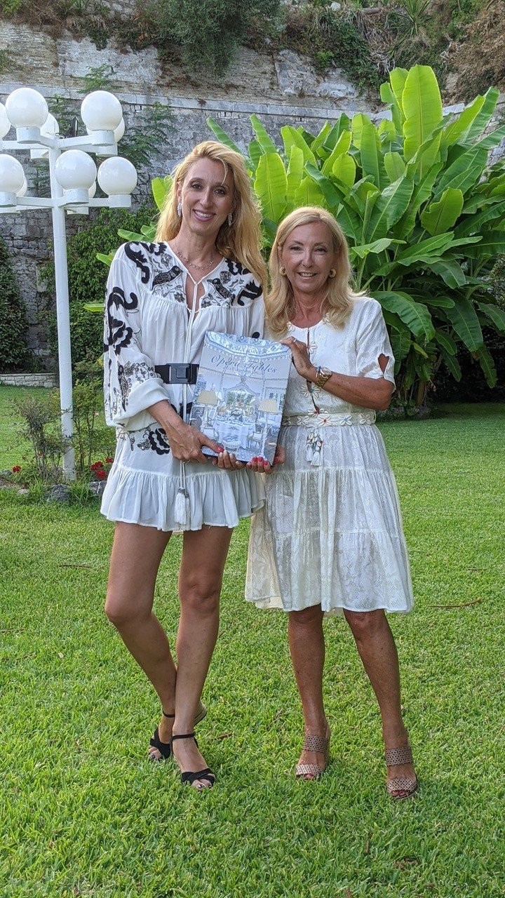 «Opera Tables»: O Γιώργος Ντάβλας παρουσίασε το νέο coffee table book του μ' ένα λαμπερό event - Φωτογραφία 1