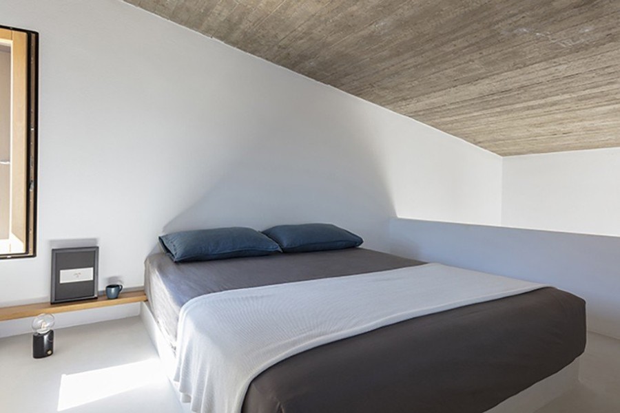 Ένα σύγχρονο κυκλαδίτικο καταφύγιο στη Σίφνο τιμά την παραδοσιακή αρχιτεκτονική- Φωτογραφία 10