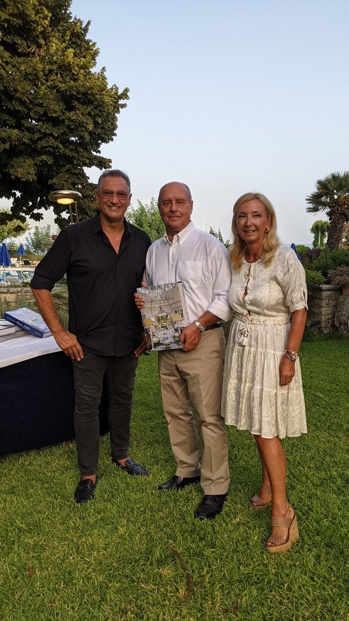 «Opera Tables»: O Γιώργος Ντάβλας παρουσίασε το νέο coffee table book του μ' ένα λαμπερό event - Φωτογραφία 14