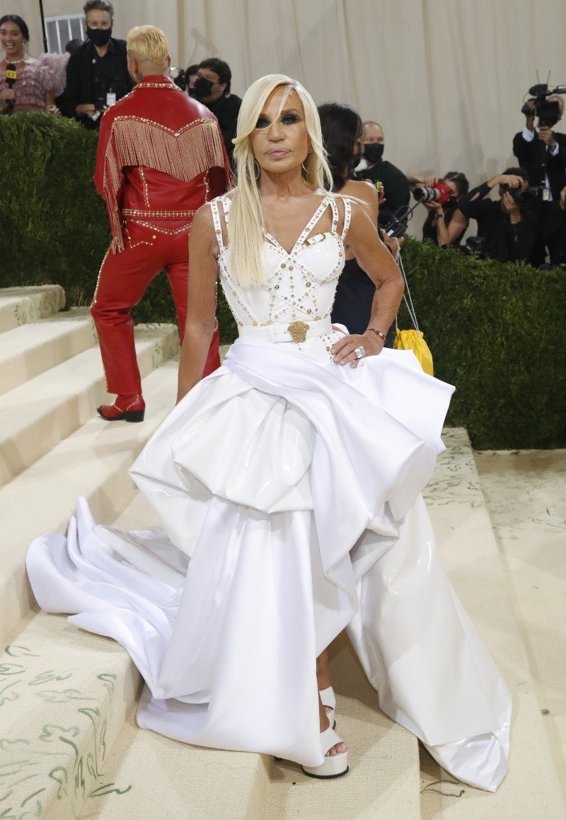 Met Gala is back: High fashion δημιουργίες, A-list stars & πολλή λάμψη στο πιο φαντασμαγορικό event μόδας- Φωτογραφία 2