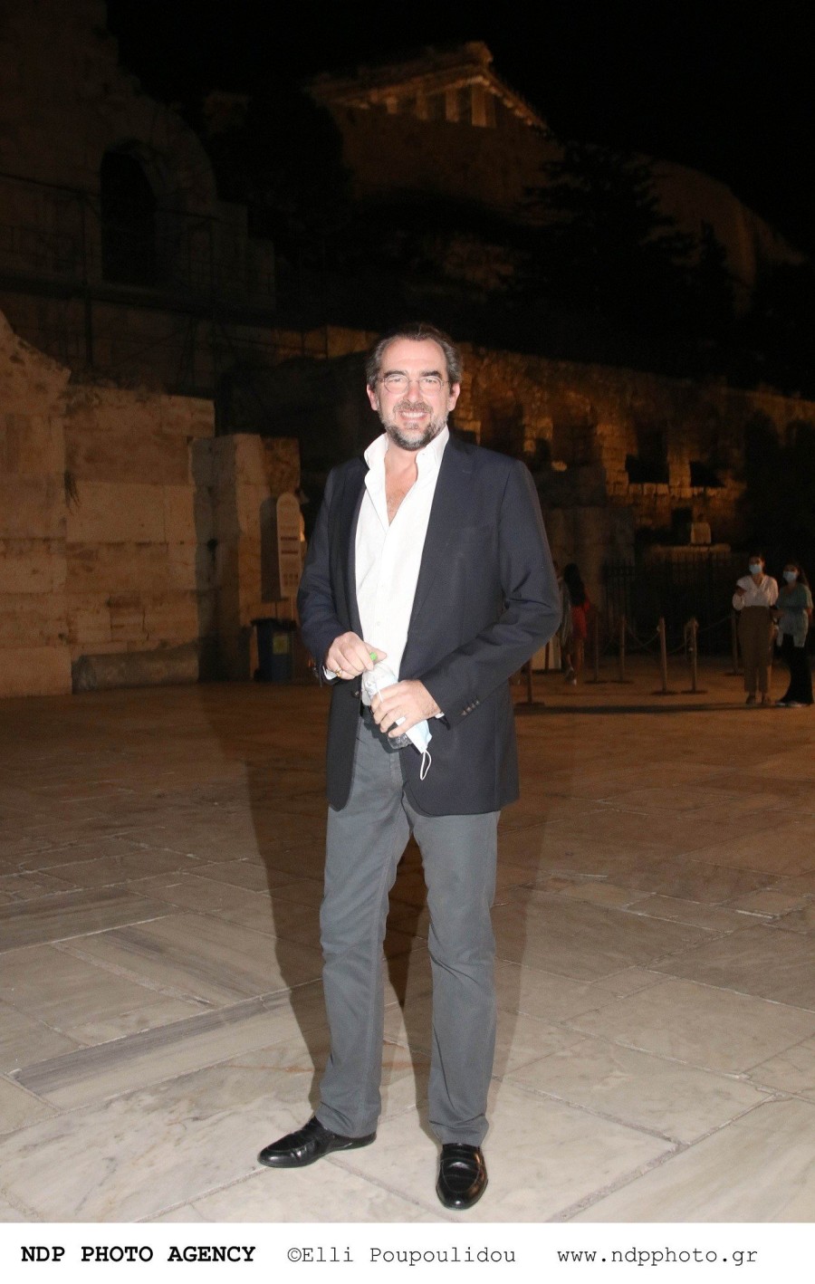 To Ηρώδειο «πλημμύρισε» με μουσικές που επιμελήθηκε ο Σταύρος Ξαρχάκος για τα 200 χρόνια Δημοτικό τραγούδι - Φωτογραφία 1