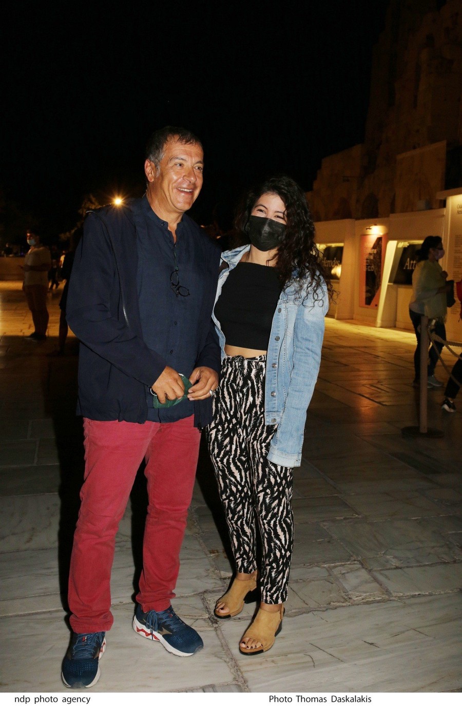 To Ηρώδειο «πλημμύρισε» με μουσικές που επιμελήθηκε ο Σταύρος Ξαρχάκος για τα 200 χρόνια Δημοτικό τραγούδι - Φωτογραφία 12