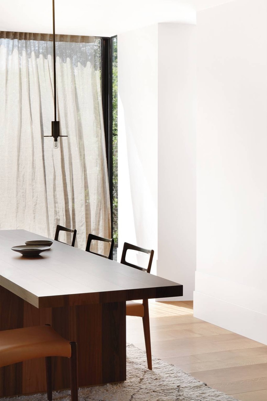 Μια μινιμαλιστική κατοικία στο Λονδίνο μετατρέπεται στην απόλυτη design έμπνευση - Φωτογραφία 2