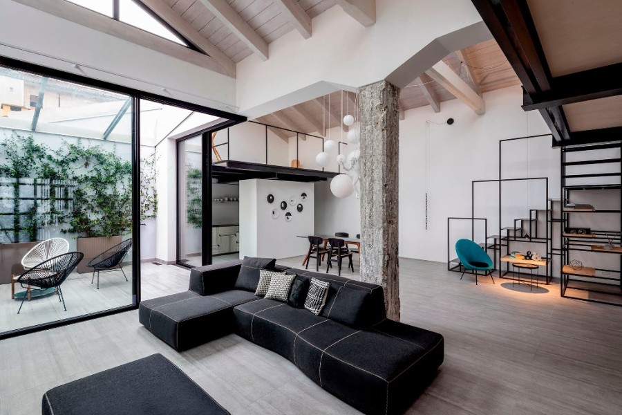 Δείτε πώς ένας βιομηχανικός χώρος στο Τορίνο μετατράπηκε σε ένα σύγχρονο σπίτι  - Φωτογραφία 14