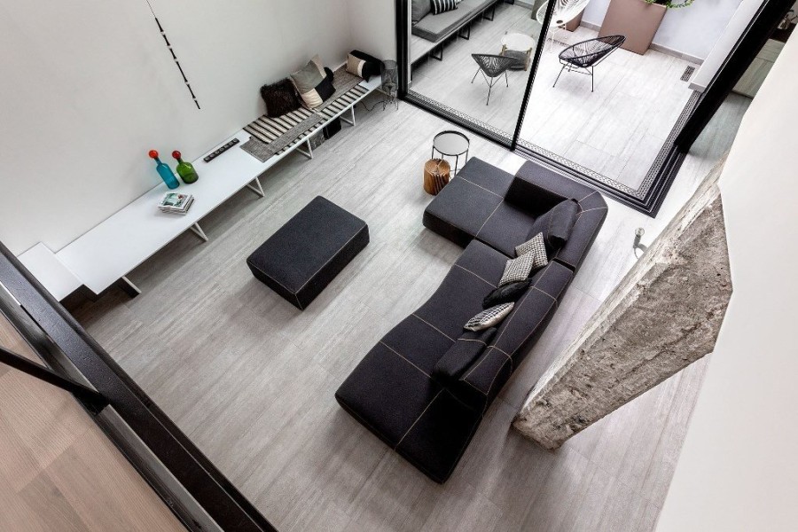 Δείτε πώς ένας βιομηχανικός χώρος στο Τορίνο μετατράπηκε σε ένα σύγχρονο σπίτι  - Φωτογραφία 3