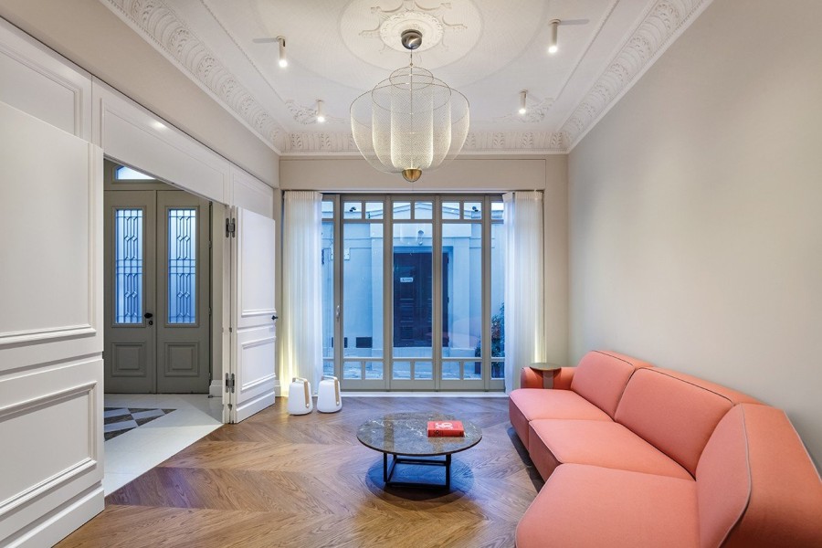 Μια κατοικία στην Αθήνα με θέα τον Ιερό Βράχο της Ακρόπολης - Φωτογραφία 9