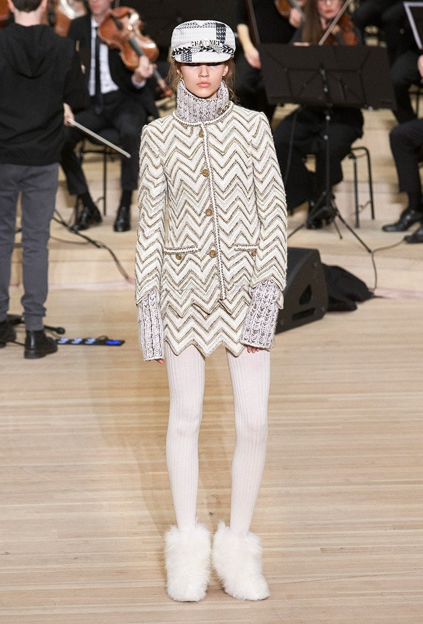 Το Παρίσι συναντά το Αμβούργο στη νέα συλλογή του οίκου Chanel - Φωτογραφία 12