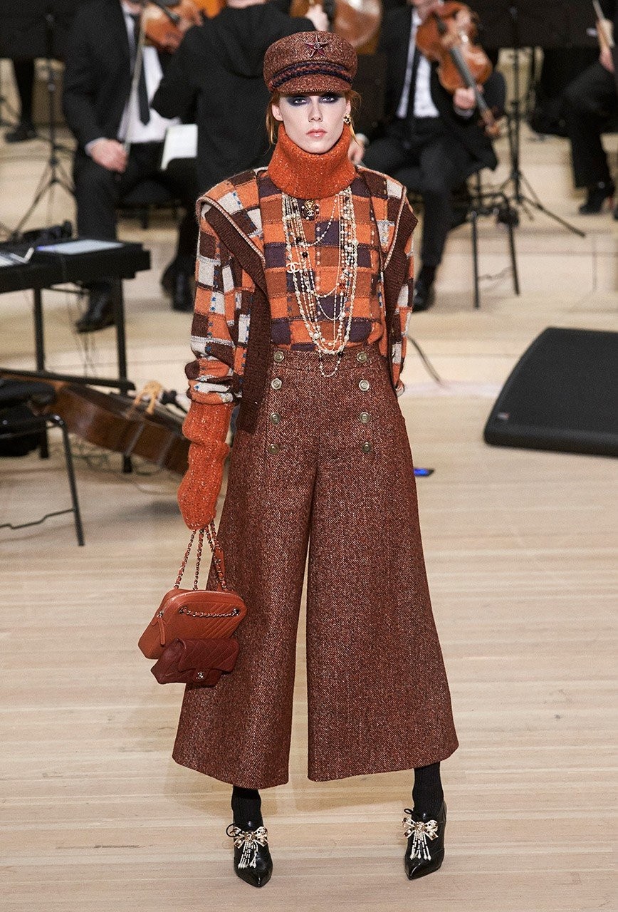 Το Παρίσι συναντά το Αμβούργο στη νέα συλλογή του οίκου Chanel - Φωτογραφία 23