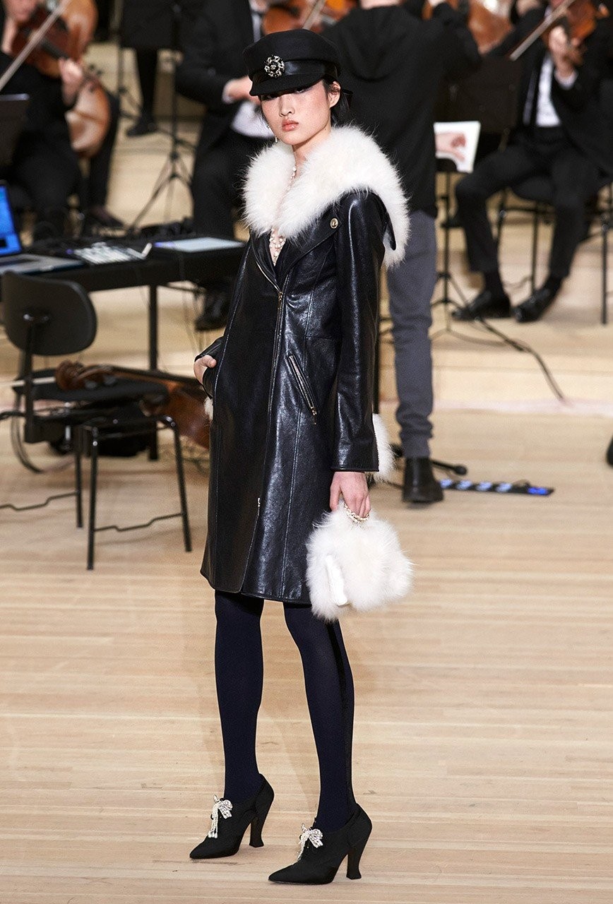 Το Παρίσι συναντά το Αμβούργο στη νέα συλλογή του οίκου Chanel - Φωτογραφία 27