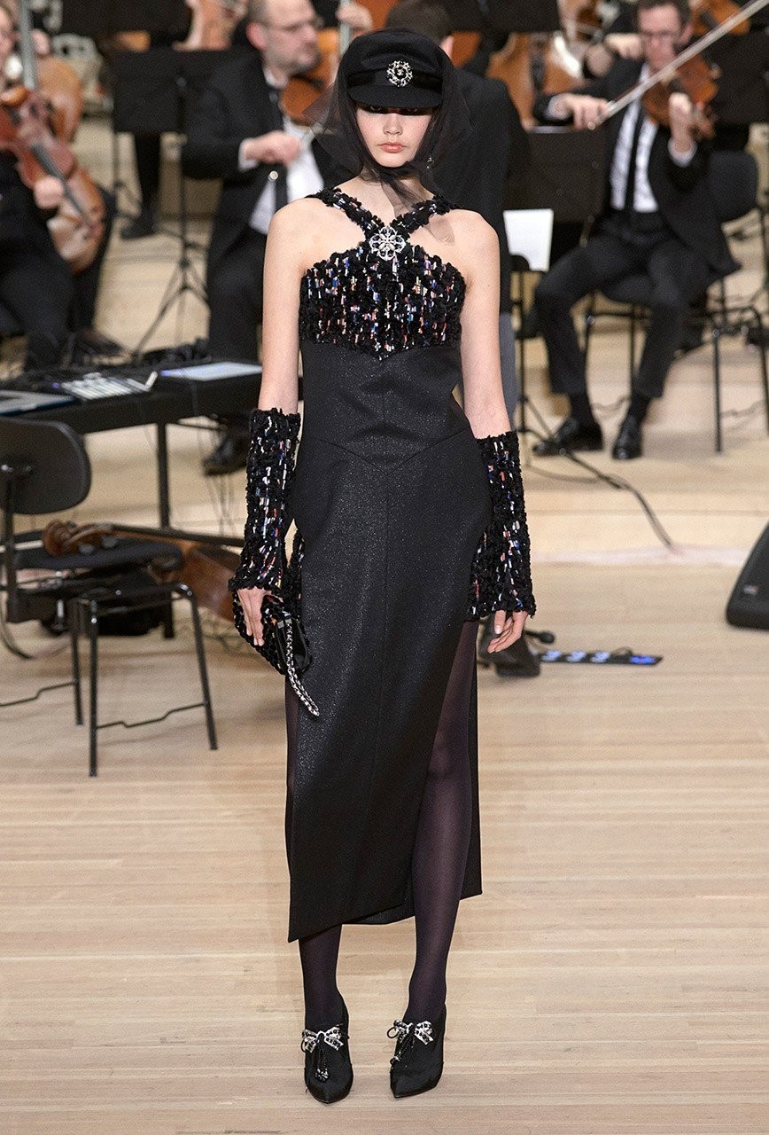 Το Παρίσι συναντά το Αμβούργο στη νέα συλλογή του οίκου Chanel - Φωτογραφία 42