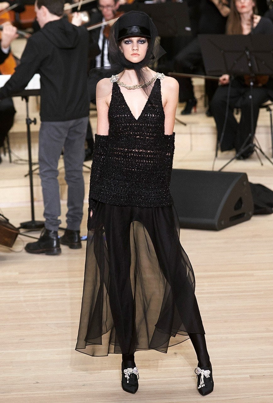 Το Παρίσι συναντά το Αμβούργο στη νέα συλλογή του οίκου Chanel - Φωτογραφία 43